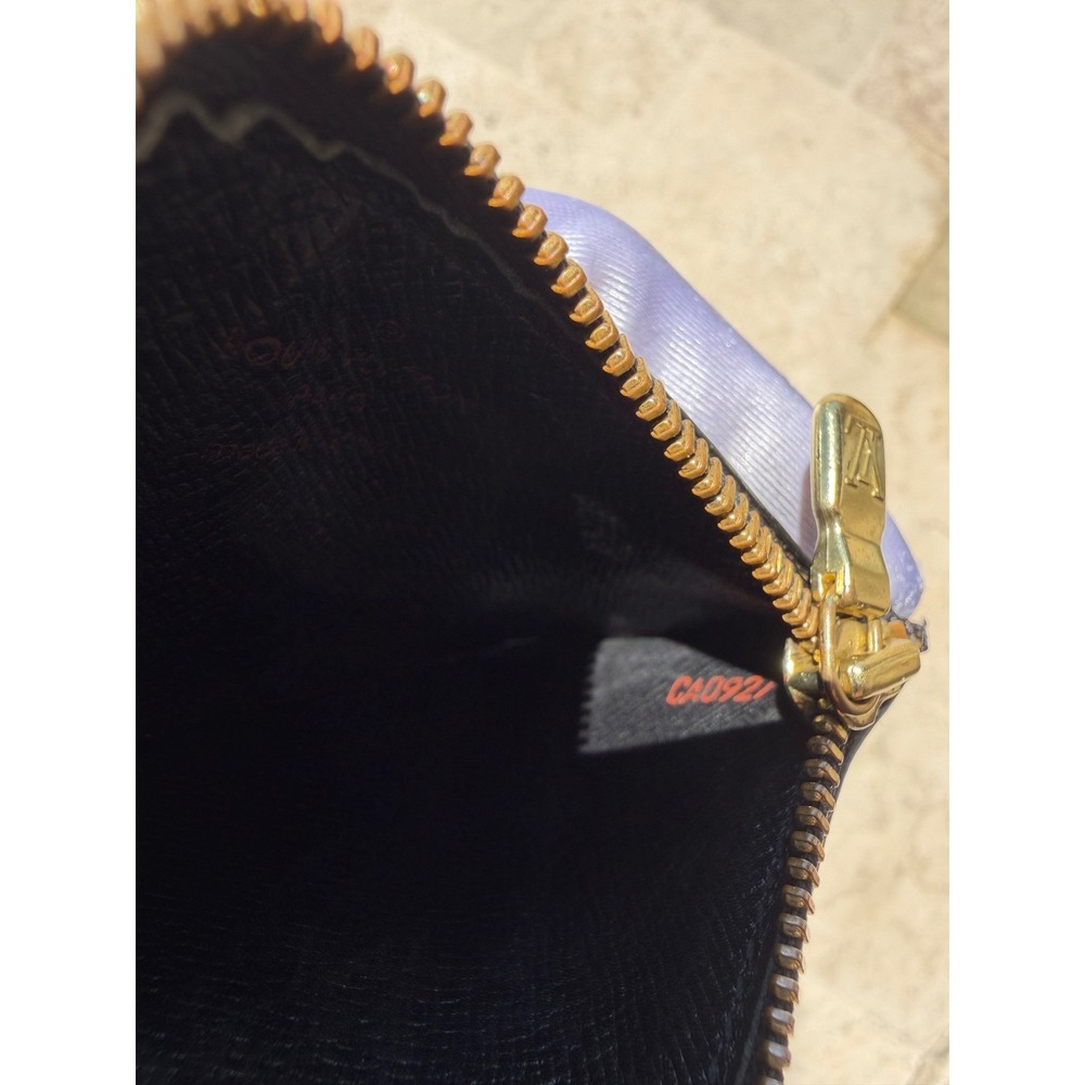 Louis Vuitton Cles Key Pouch Black Epi Leather Zip Wallet - Picture 12 of 12